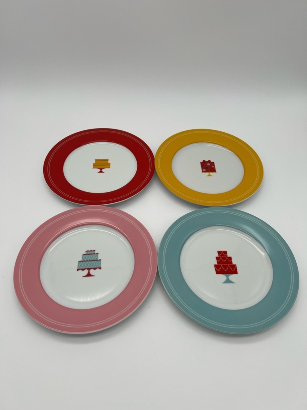 Cake Boss Porcelain Dessert Plate Set with the 'Mini Cakes' Pattern (Set of 4)